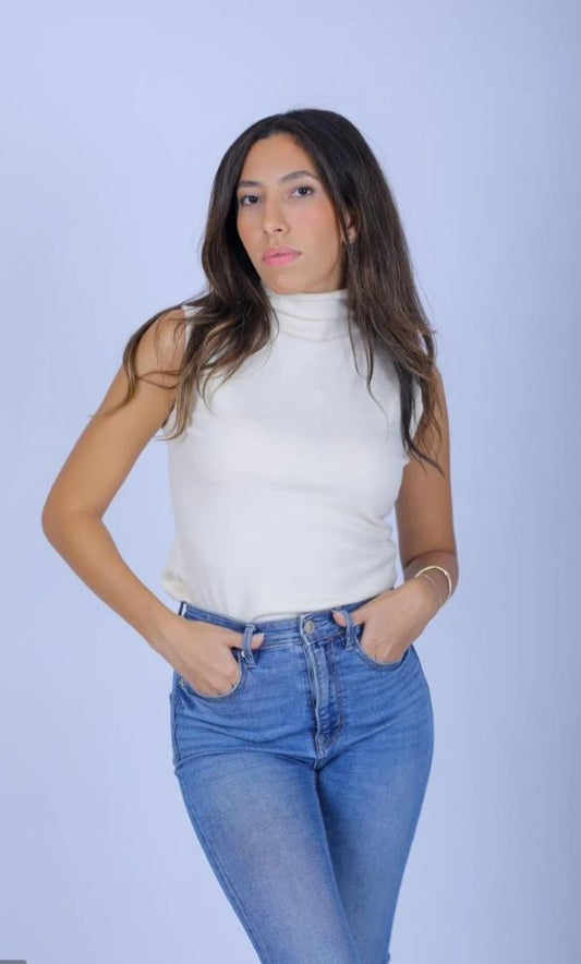 Cut White HighNeck Basic