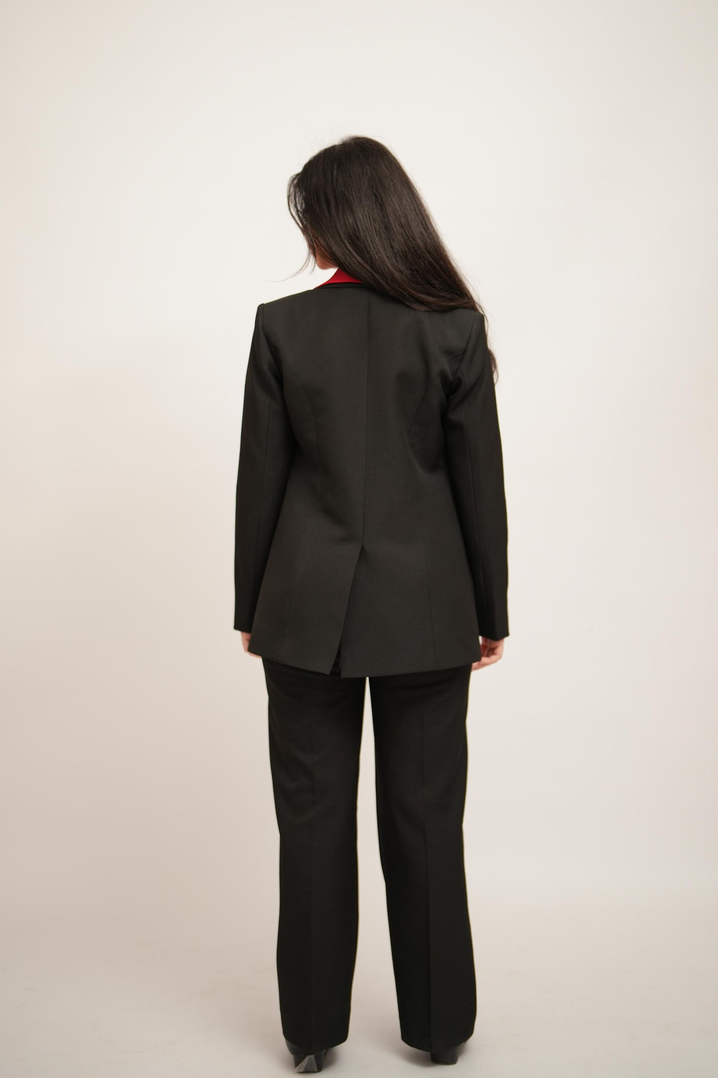 Black blazer with 2 buttons