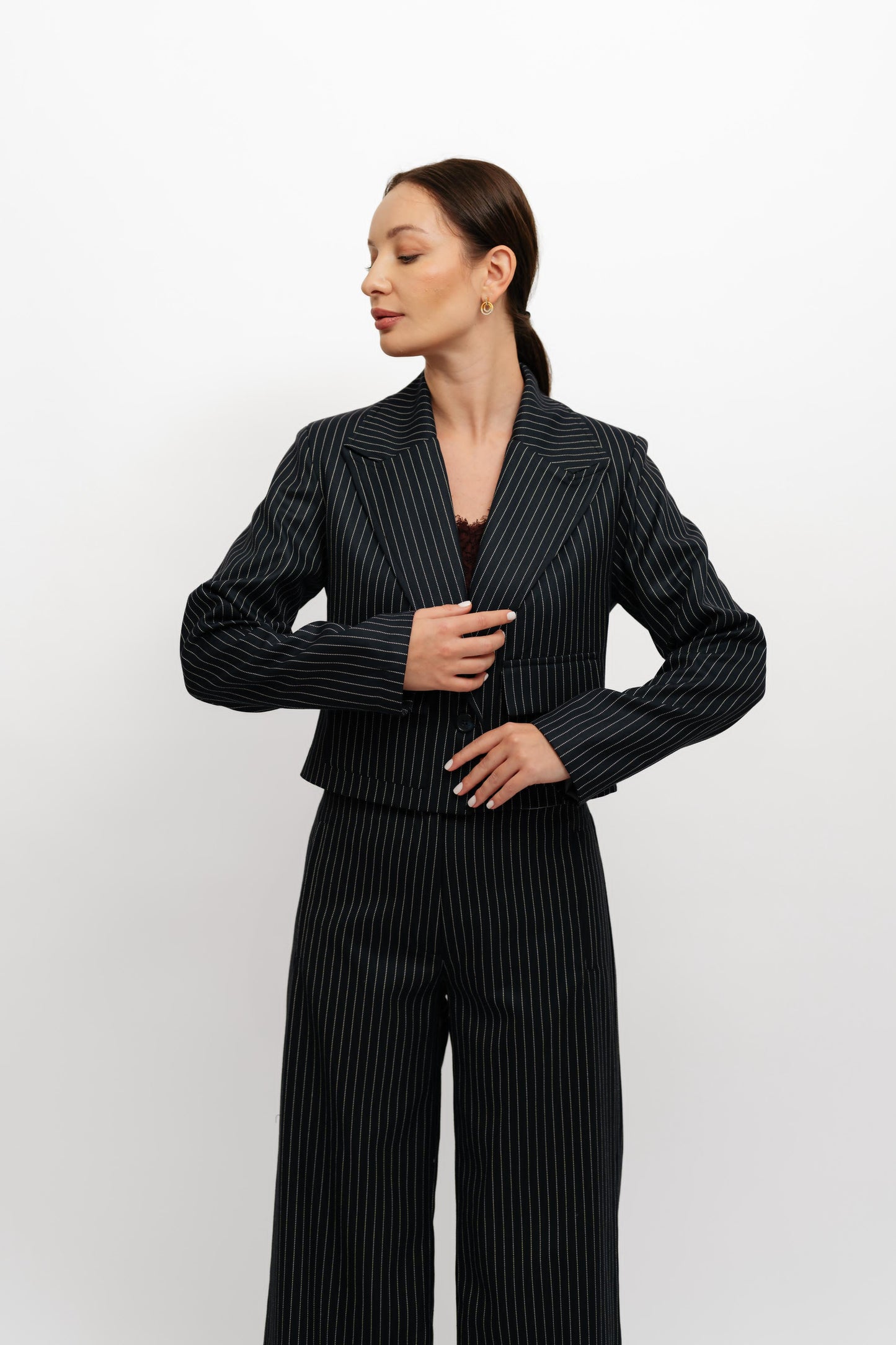 Cropped Navy Stripped Suit